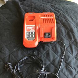 Milwaukee M12 AndM1812volt Lithium Ion Multi-volt Rapid Charger
