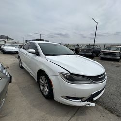 2015 Chrysler 200