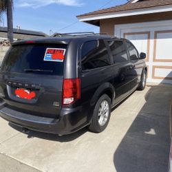 2015 dodge grand caravan 