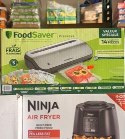 FoodSaver Preserve Vacuum Sealer 14-Piece Kit Brand New In Box