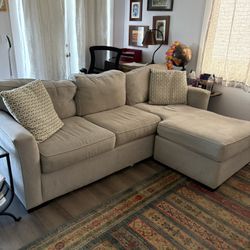 Living Spaces Pullout Couch