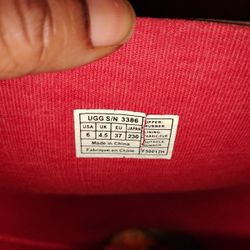 Ugg Boot Details Sizing An Bottom Sole Details 