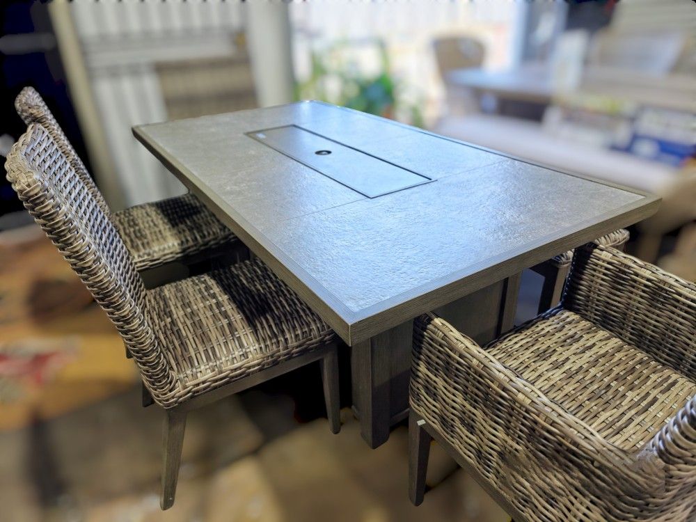 Member's Mark Halstead 6-Piece Dining Set with Fire Element