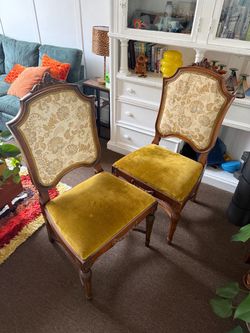 Pair of Antique Victorian Carved Wood Side Chairs