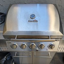 CharBroil Grill with Cover