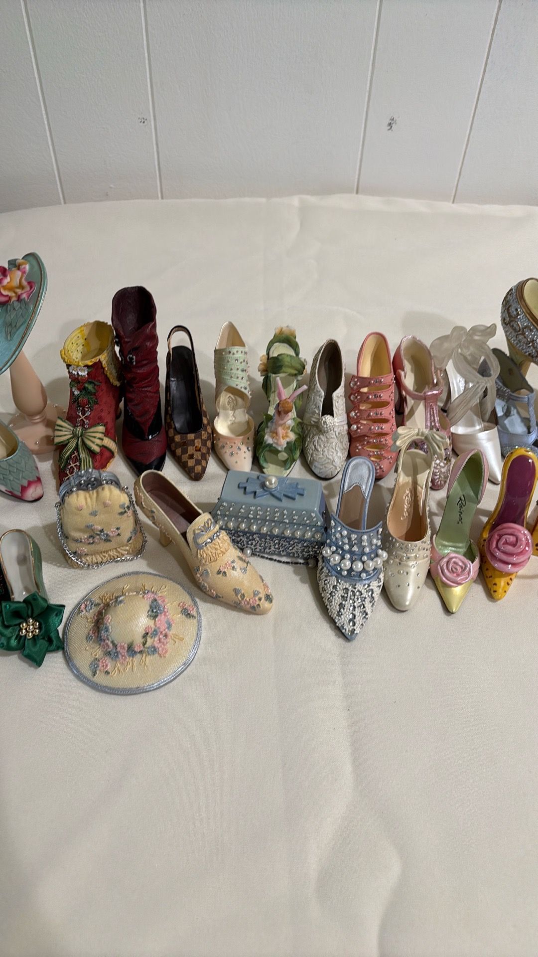 Porcelain fancy shoes