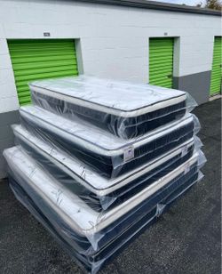 King size pillow top bamboo brand mattress new