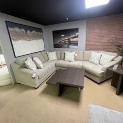 Beige 3pc Sectional w/ RAF Cuddler 