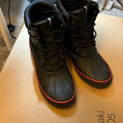 Public Opinion Shoes Size 10