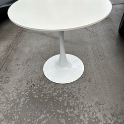 White dining table pedestal tulip shape