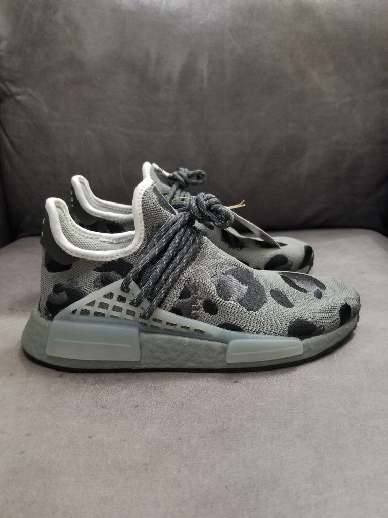 adidas gazelle silver green womens Big Kids adidas NMD_R1 Shoes Olive Strata HQ1652