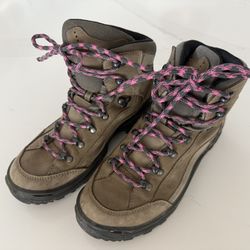 LOWA renegade mid hiking boot