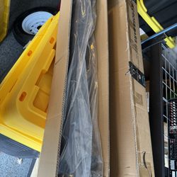 Crossbar 165 Pound Capacity Roof Rack For A Jeep Compass . New in Box