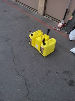 Diesel Plastic 5 Gal CAN