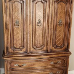 Thomasville Bedroom Set - “Camille” French Provential