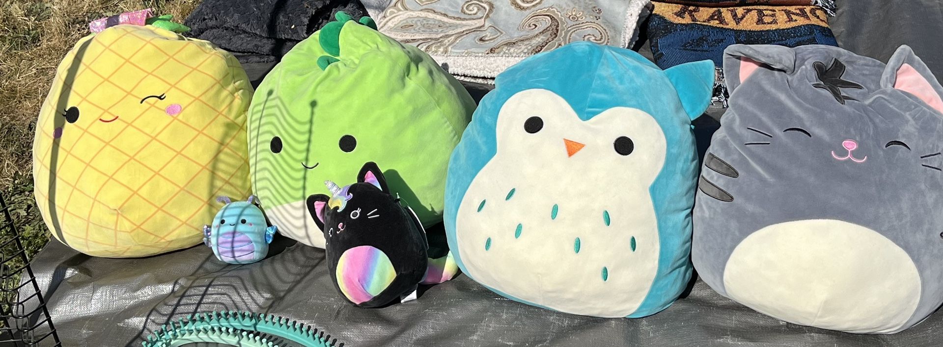 Squish pillows