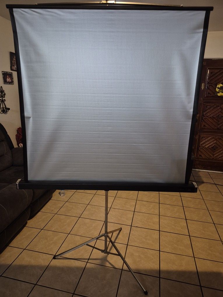 Tripod Projector Screen Portable