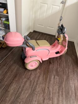 HEIMILI Kids Electric Motorcycle, Electric Scooter for 3-Year-Olds, Toy for Girls, 12V 3-Wheel Scooter for Children with Storage Compartments, Motorcy