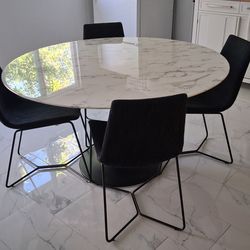 Dining set