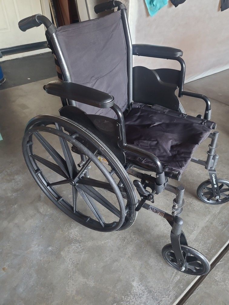 Wheel Chair 