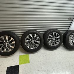 Infiniti QX60 18" OEM Wheel Rim and all season tires