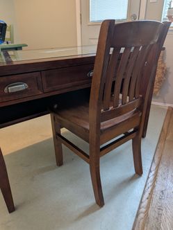 Elegant Writing Desk