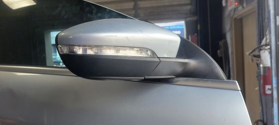 2013 - 2017 VW VOLKSWAGEN CC SIDE VIEW MIRROR RIGHT RH PASSENGER DOOR W/TURN SIGNAL LIGHT OEM USED