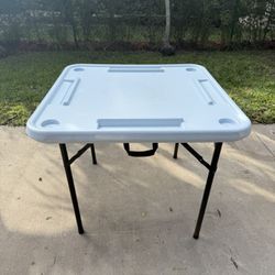 Dominoes table 