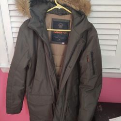 New Men's Parka Size Small