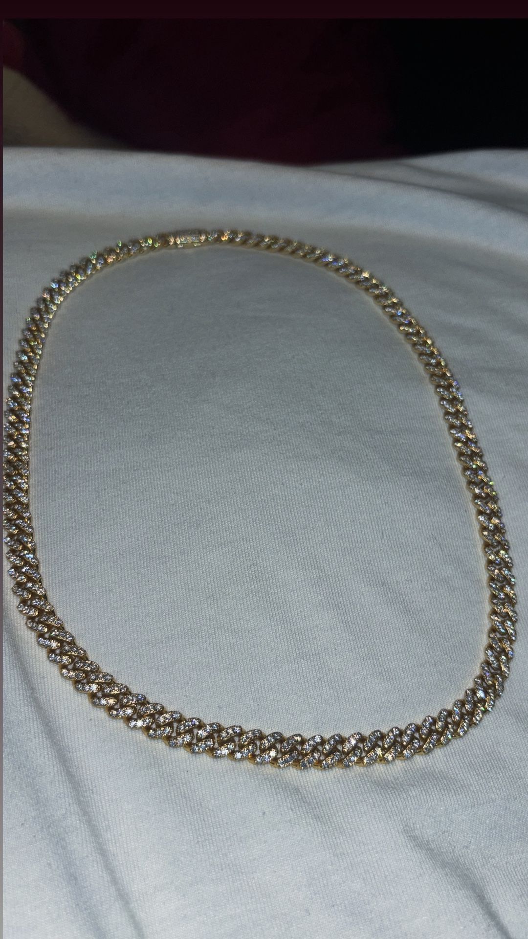 Ucciyo 8mm Cuban Link Iced Out Chain Moissinate