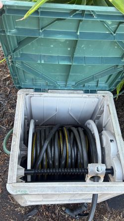 50’ garden hose and caddy