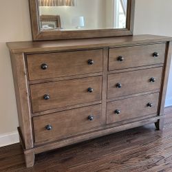 6-drawer Dressing With Mirror