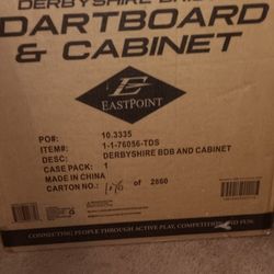 Dartboard & Cabinet