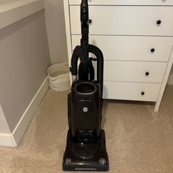 Riccar 25 Deluxe Vacuum 