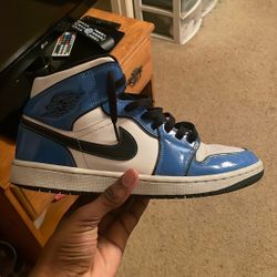 jordan 1 mid signal blue