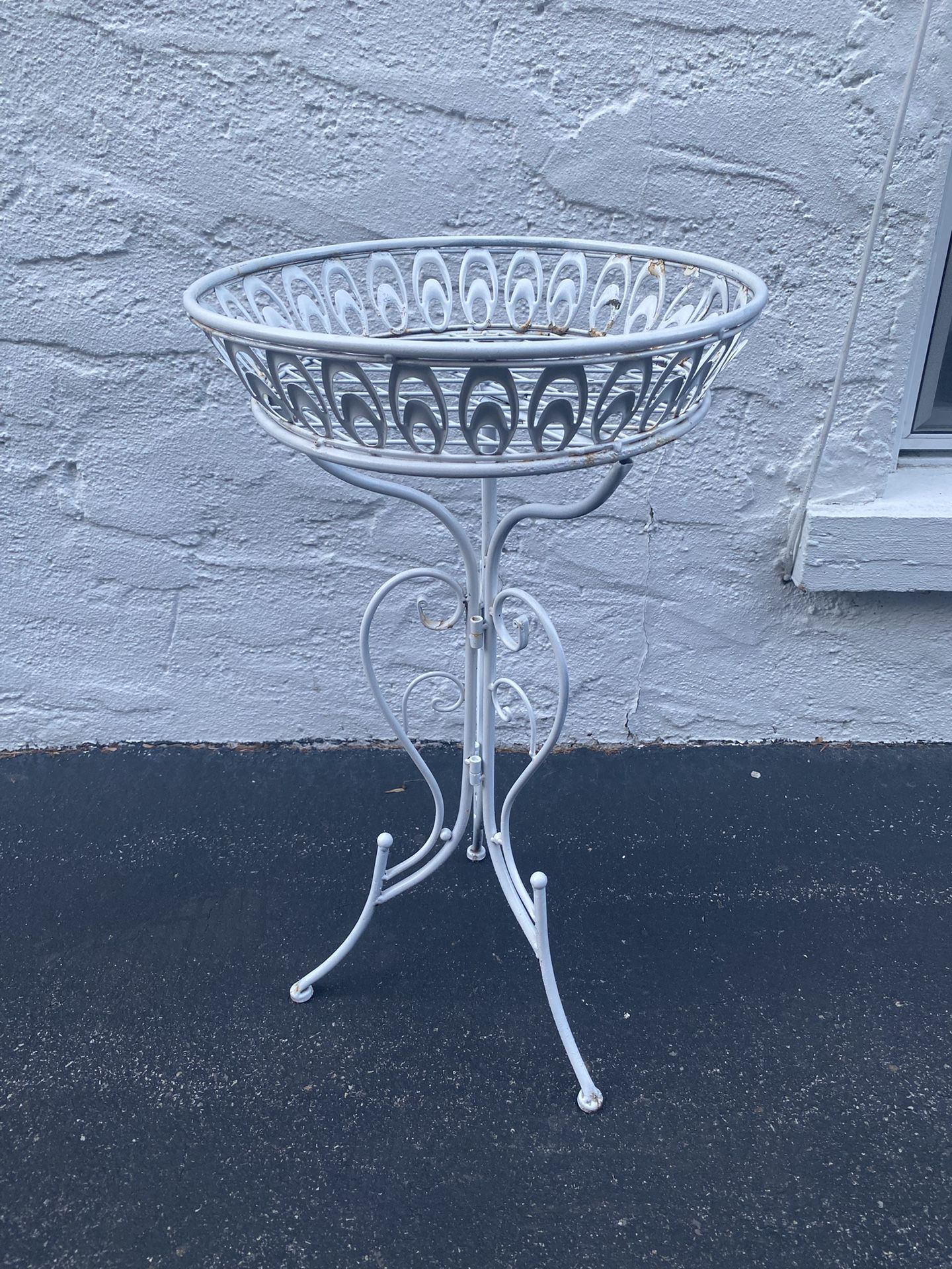 Metal Plant Stand