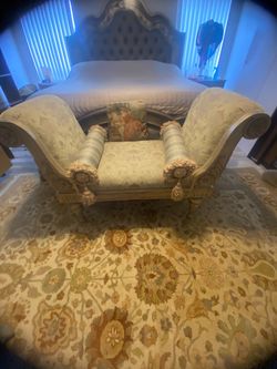 Victorian Style Chaise Lounge Settee