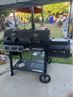 Oklahoma Joe's | Shop the Collection Canyon Black Liquid propane and charcoal Combo Grill