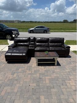 🛋️Leather Recliner Couch with Chaise - Delivery Available