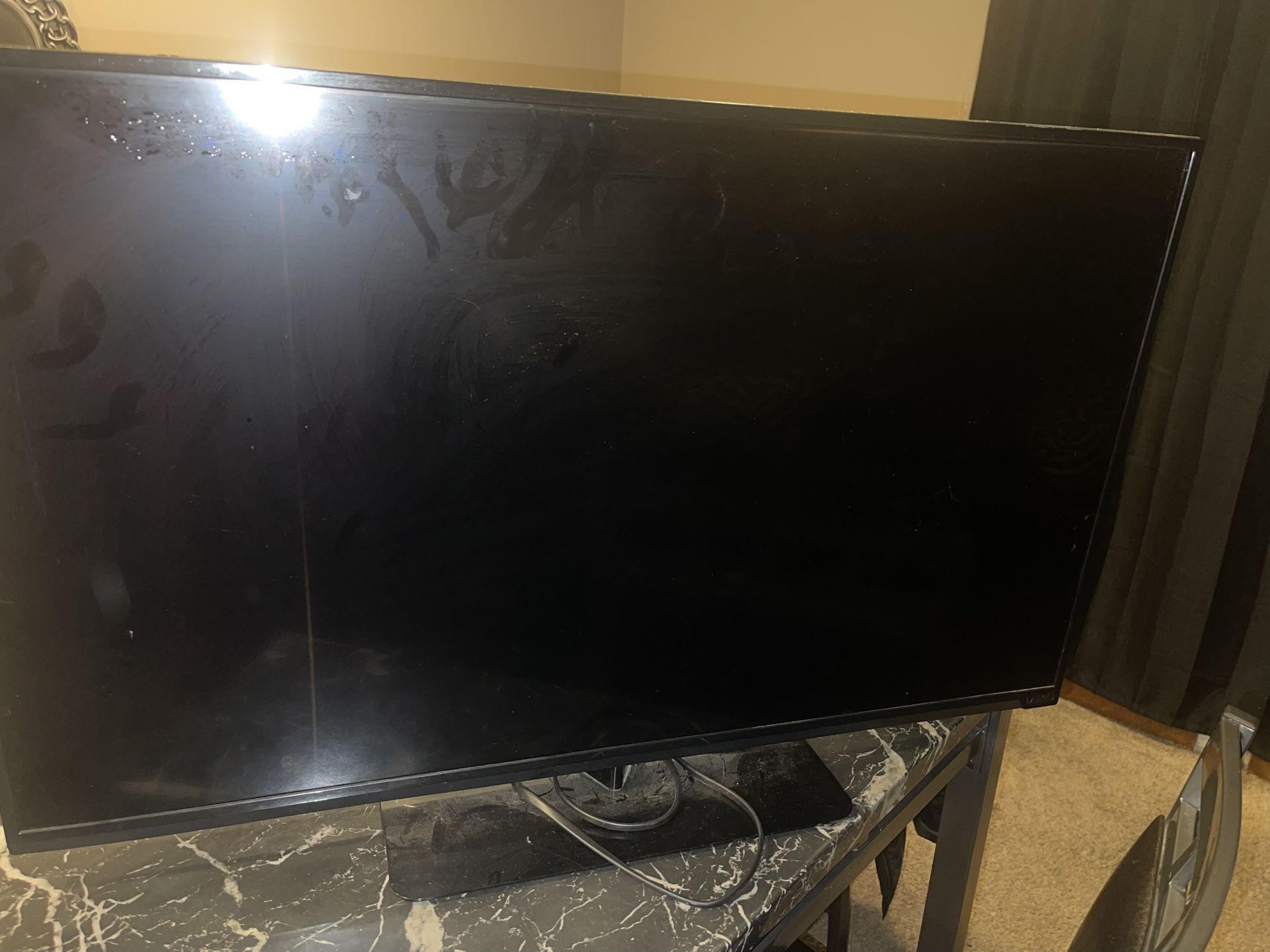 39” VIZIO Flat Screen Tv