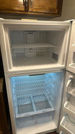Insignia Refrigerator