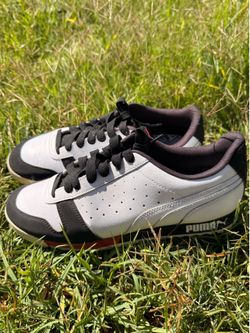 These are Puma Roma Hacked Home sneakers in a white, black, and red colorway. Size 9.5