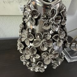 Beautiful Silver Metallic Floral Vase