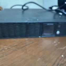 Cyber Power pr2200lcdrt2u