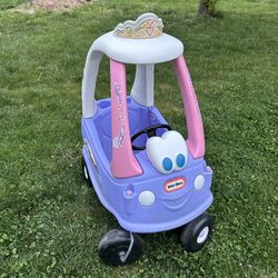 Little Tikes Fairy Cozy Coupe - Purple & Pink Ride-On