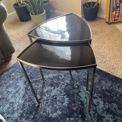 Luxury end table set 