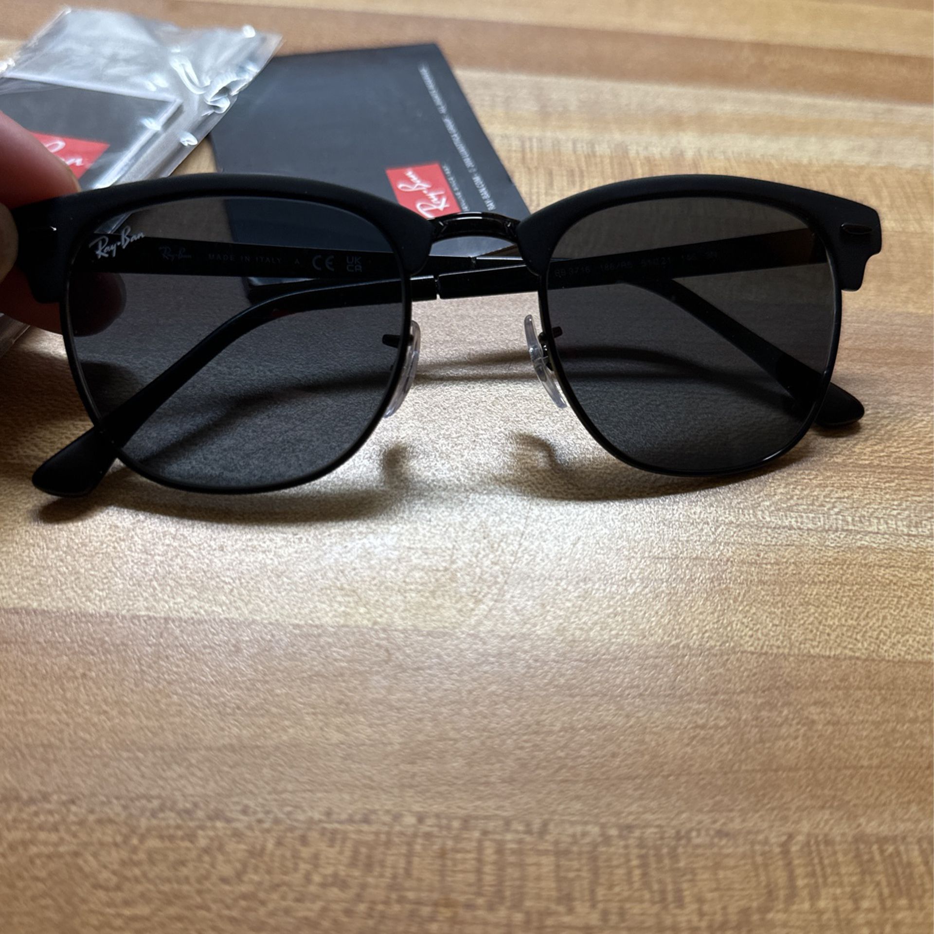 Authentic Ray Bans Sun Glasses