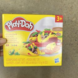 NWT Play-Doh Taco set 