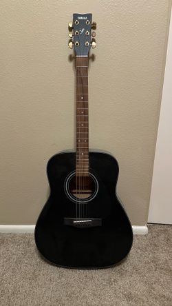 Yamaha F335 Guitar