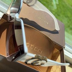 Sunglasses  Gucci 